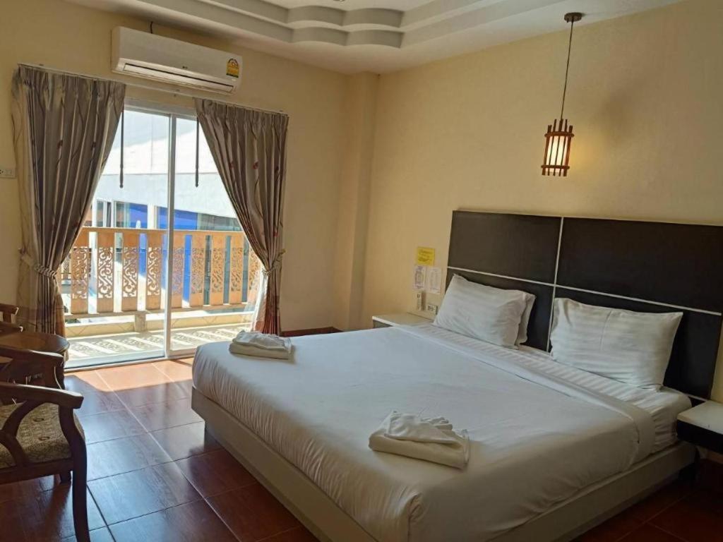 V.Hotel & Resort 핫야이 외부 사진